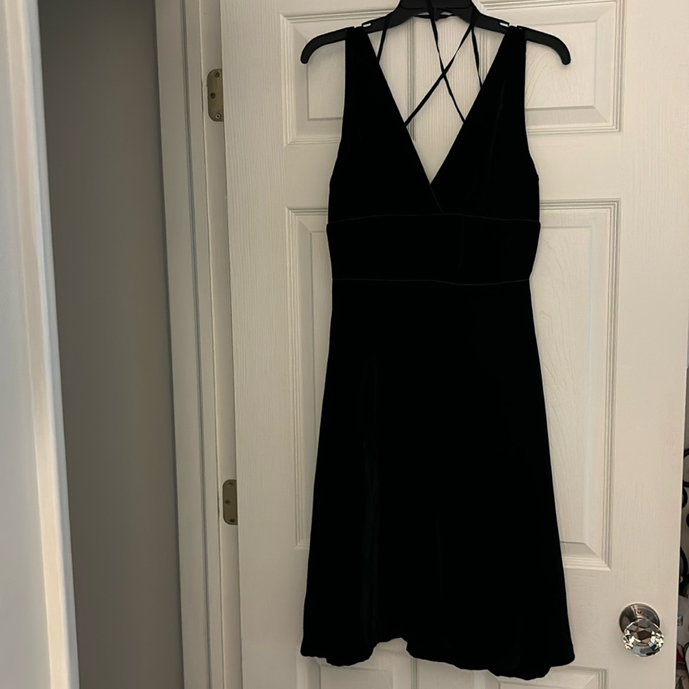 Chadwick’s black fit and flare cocktail dress, size 6P